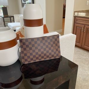 Louis Vuitton Pochette